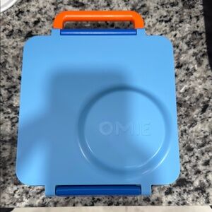 Omie Blue Lunch Box with Orange Handle